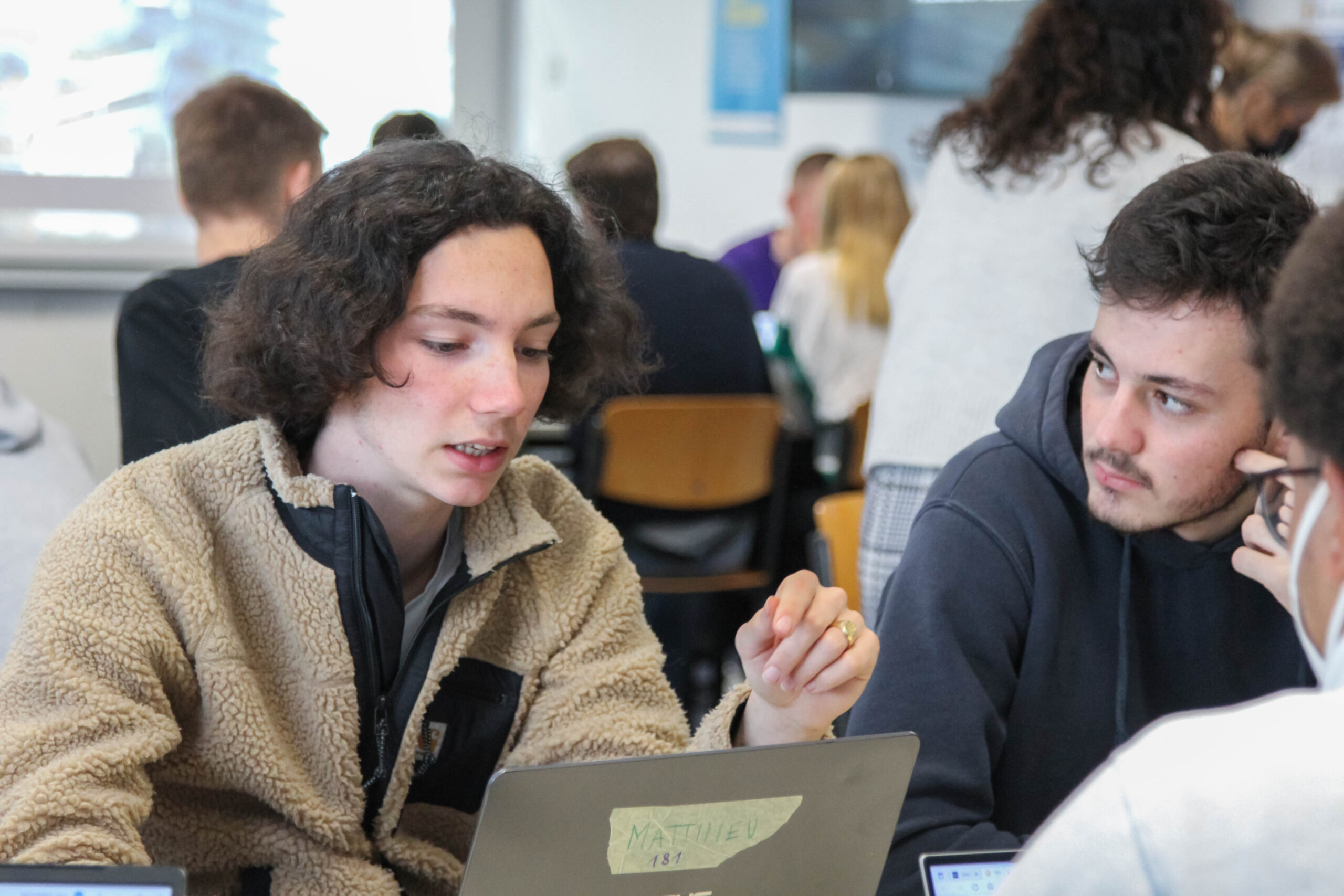 Étudiants en classe